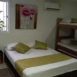 Hostal, Manga mar, Habitaciones privadas y baños privados