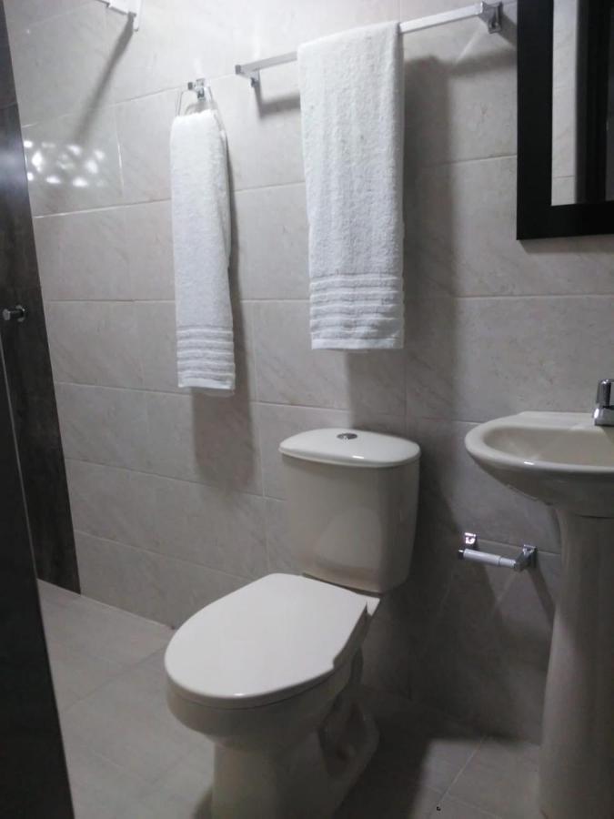 Hostal, Manga Mar, Privadas Y Baños Privados Pensión